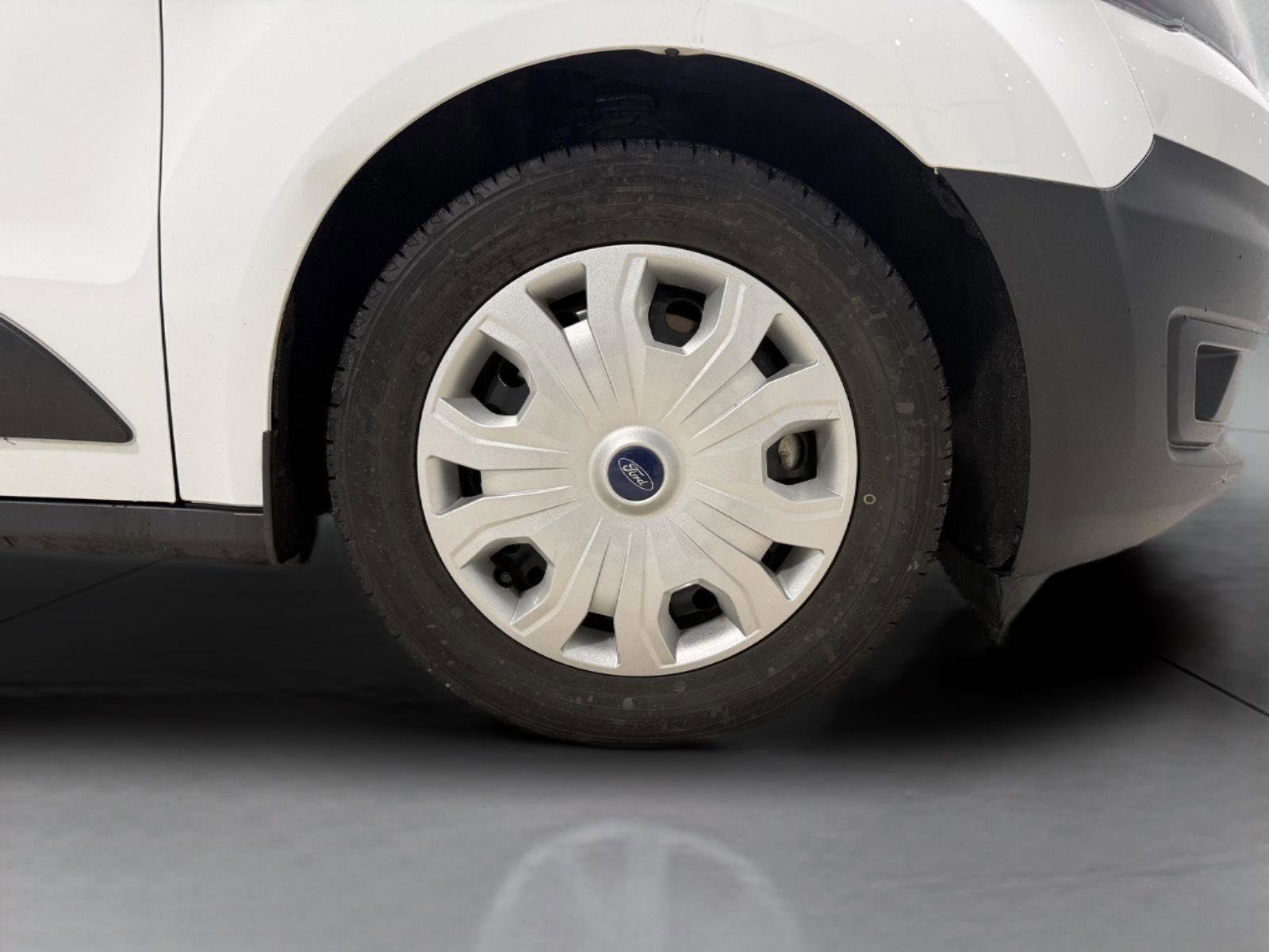 Certified 2020 Ford Transit Connect XL image 24