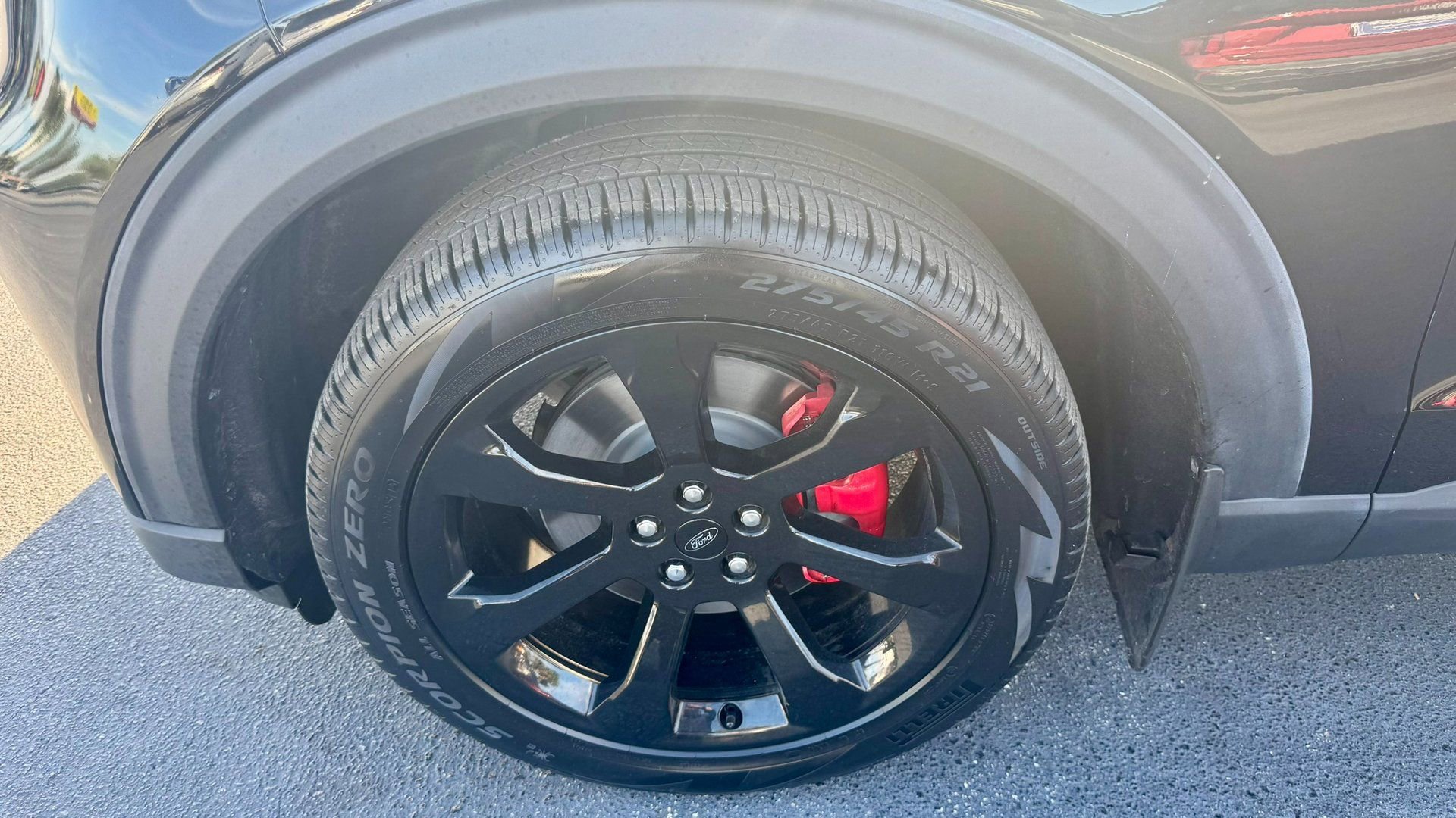 Certified 2023 Ford Explorer ST w/ Technology Package image 17