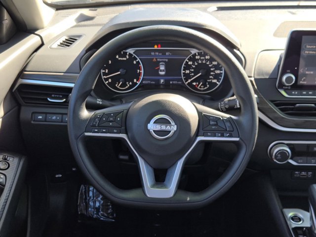 Used 2025 Nissan Altima 2.5 SV AWD/4WD image 13