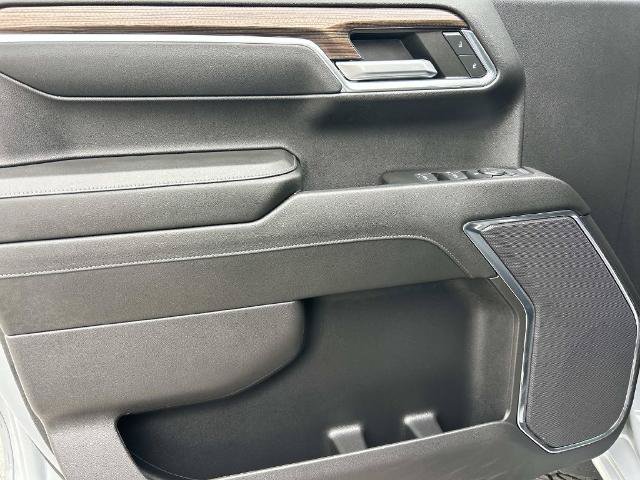 Used 2024 Chevrolet Silverado 1500 RST AWD/4WD image 25