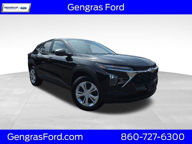 Used 2024 Chevrolet Trax LS w/ Driver Confidence Package FWD image 1