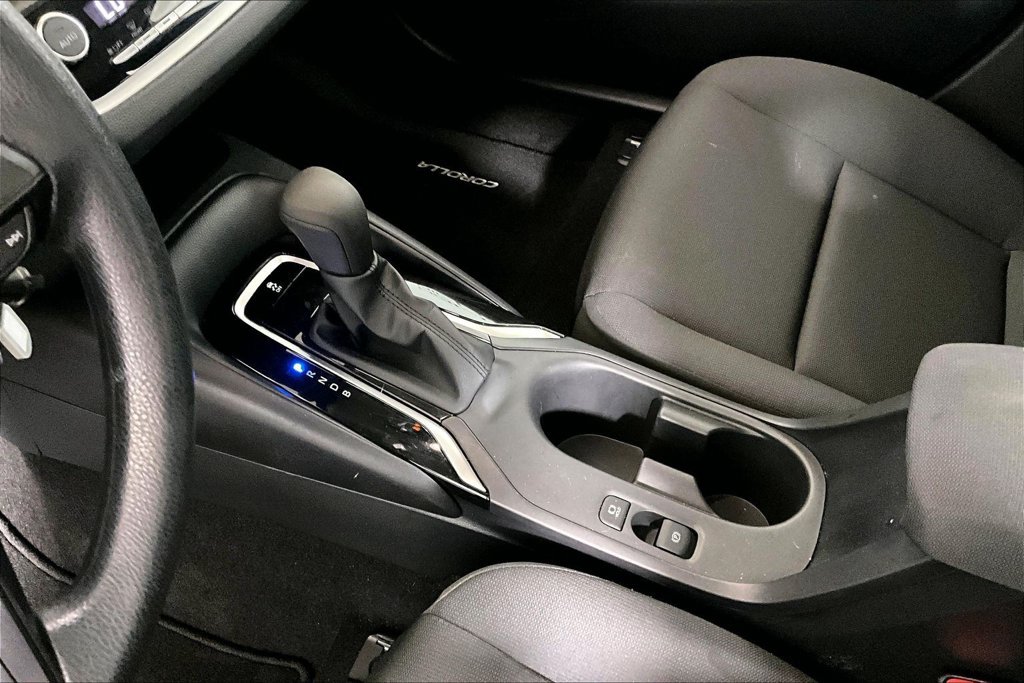 Used 2026 Toyota Corolla LE FWD image 13