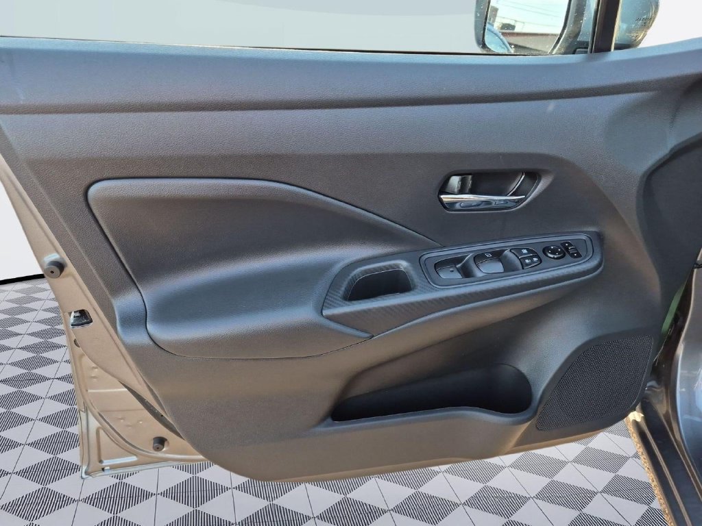 Used 2024 Nissan Versa SV w/ Trunk Package FWD image 10