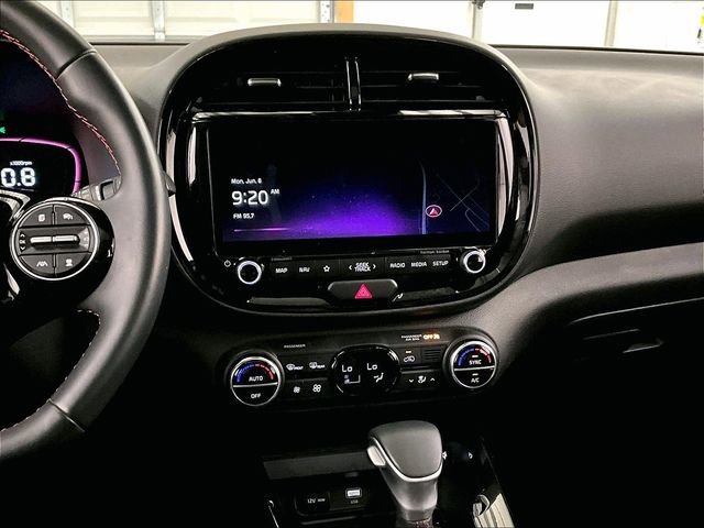 Used 2024 Kia Soul GT-Line w/ Option Group 020 FWD image 6