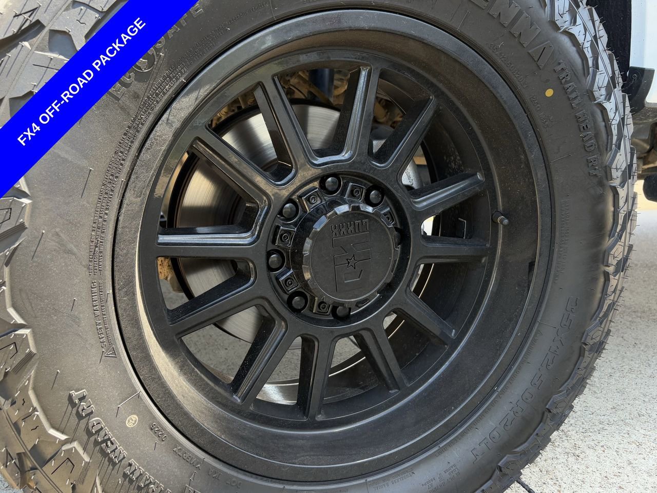 Certified 2025 Ford F250 XLT w/ FX4 Off-Road Package AWD/4WD image 11