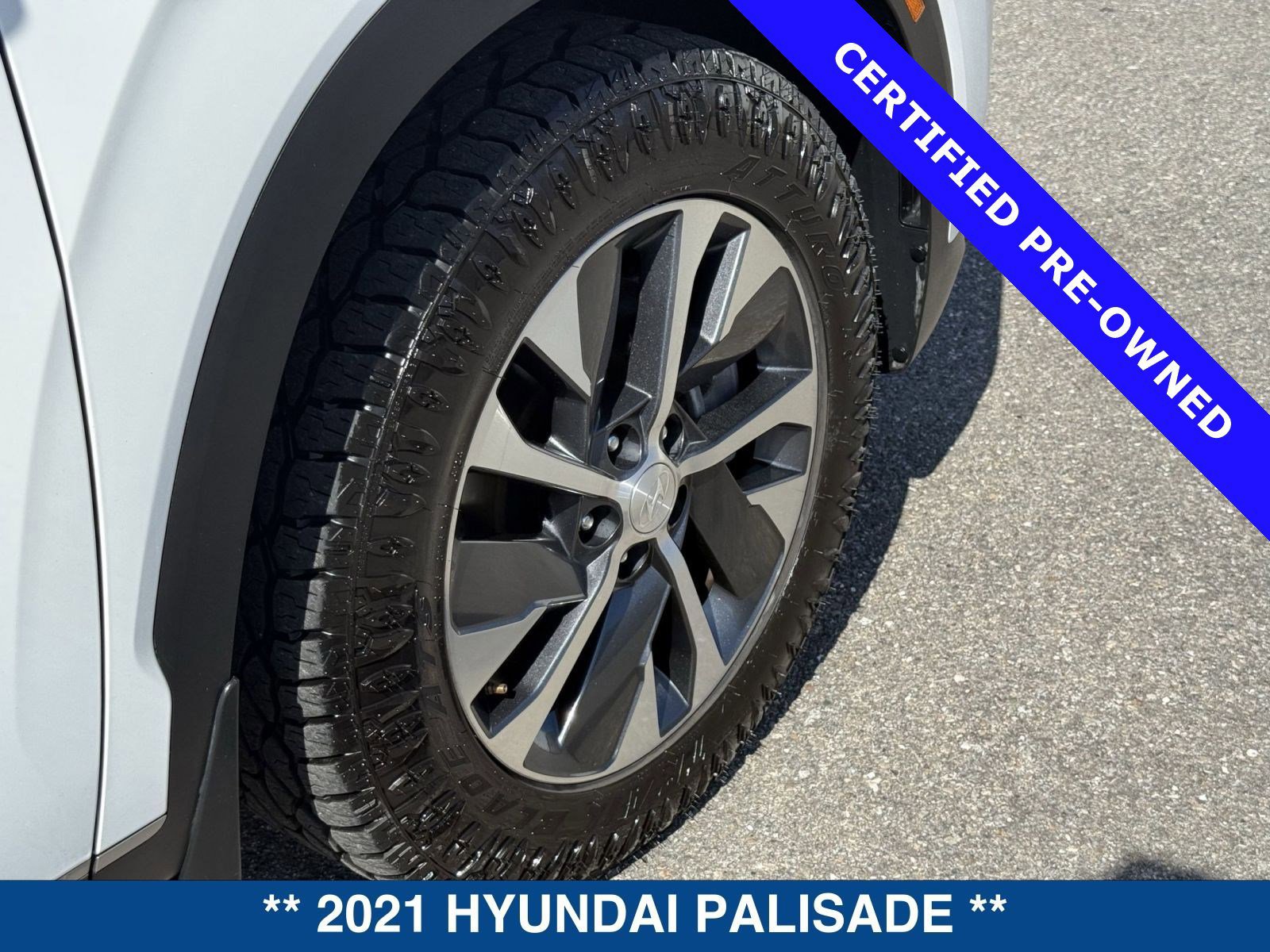 Used 2021 Hyundai Palisade SEL w/ Cargo Package image 12