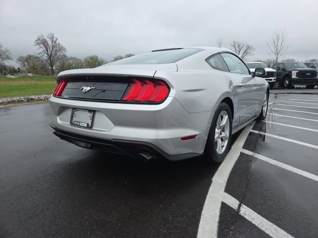 Certified 2019 Ford Mustang Coupe image 5