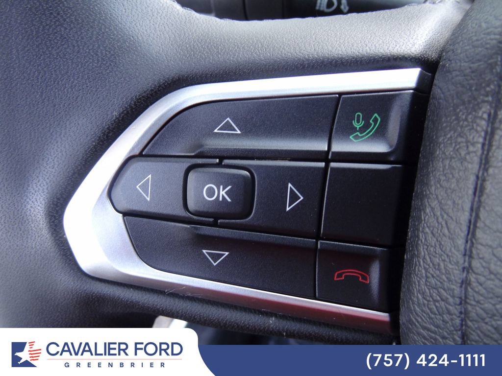 Used 2023 Jeep Compass Latitude w/ Sun and Sound Group AWD/4WD image 18