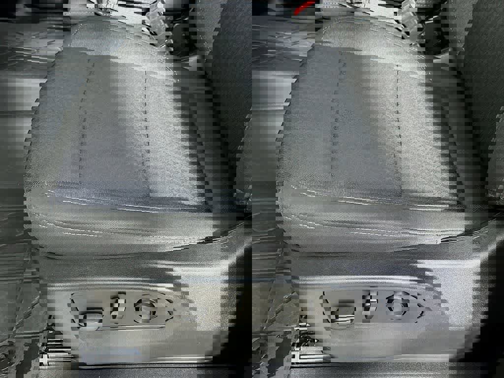 Used 2022 Chevrolet Silverado 1500 Custom image 29