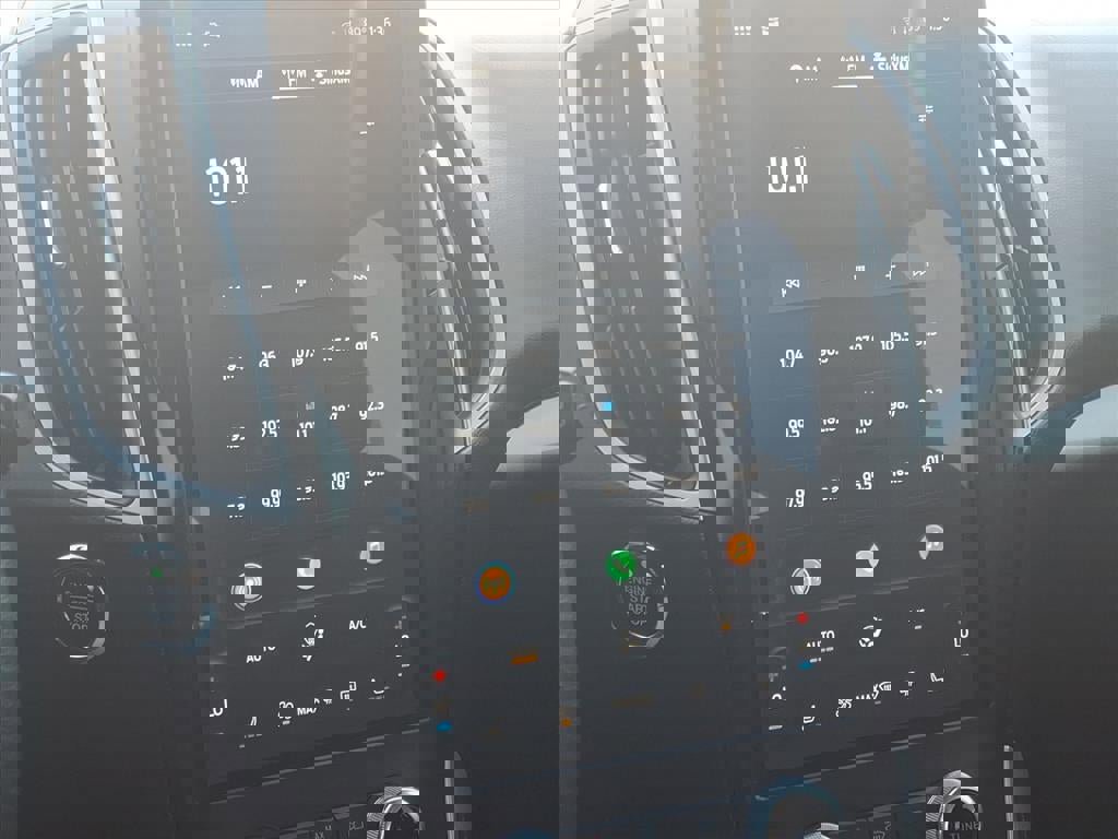 Certified 2024 Ford Edge SEL w/ Convenience Package image 26