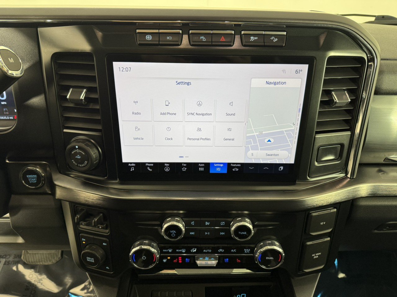 Certified 2023 Ford F250 Lariat w/ Lariat Ultimate Package AWD/4WD image 21