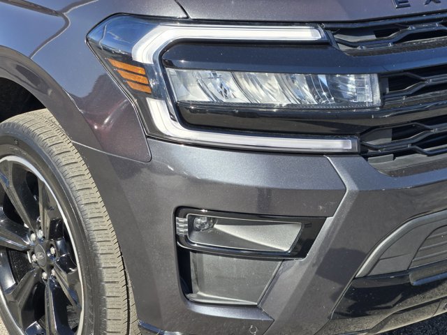 Certified 2023 Ford Expedition Limited image 9