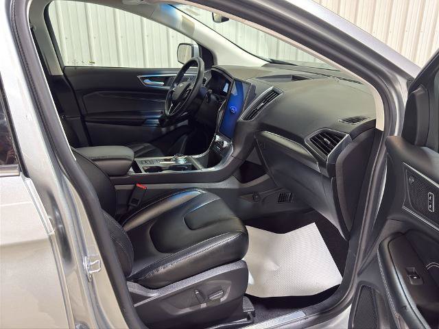 Certified 2022 Ford Edge Titanium AWD/4WD image 29