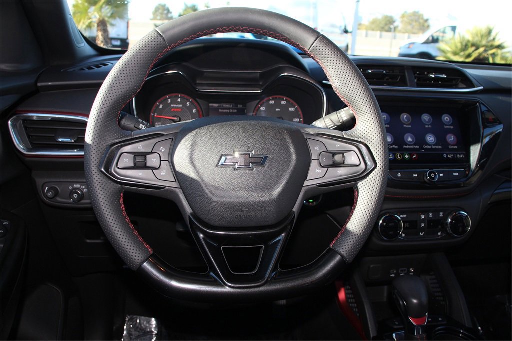 Used 2023 Chevrolet TrailBlazer RS w/ Convenience Package image 16