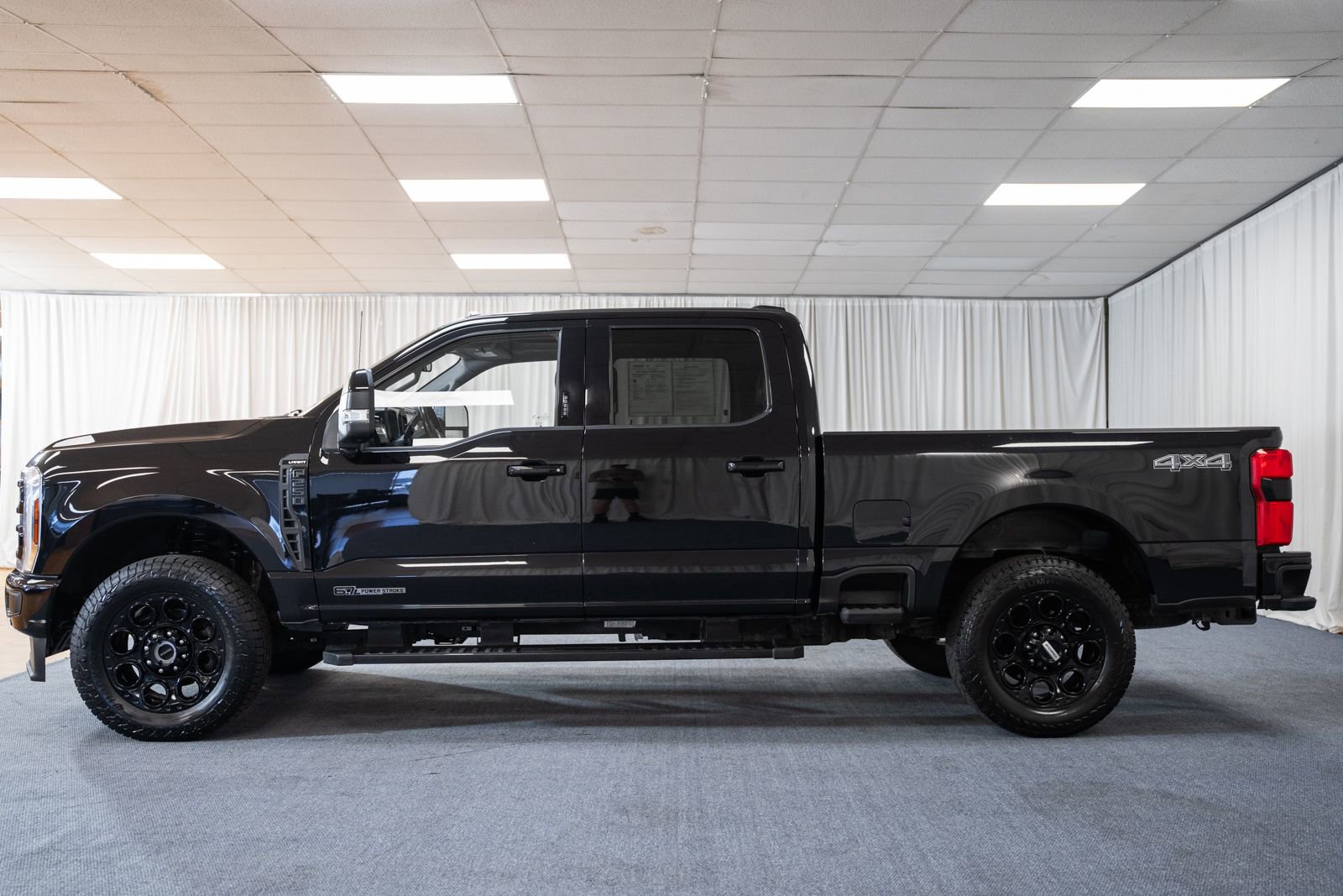 Certified 2024 Ford F250 Lariat w/ Lariat Ultimate Package image 5