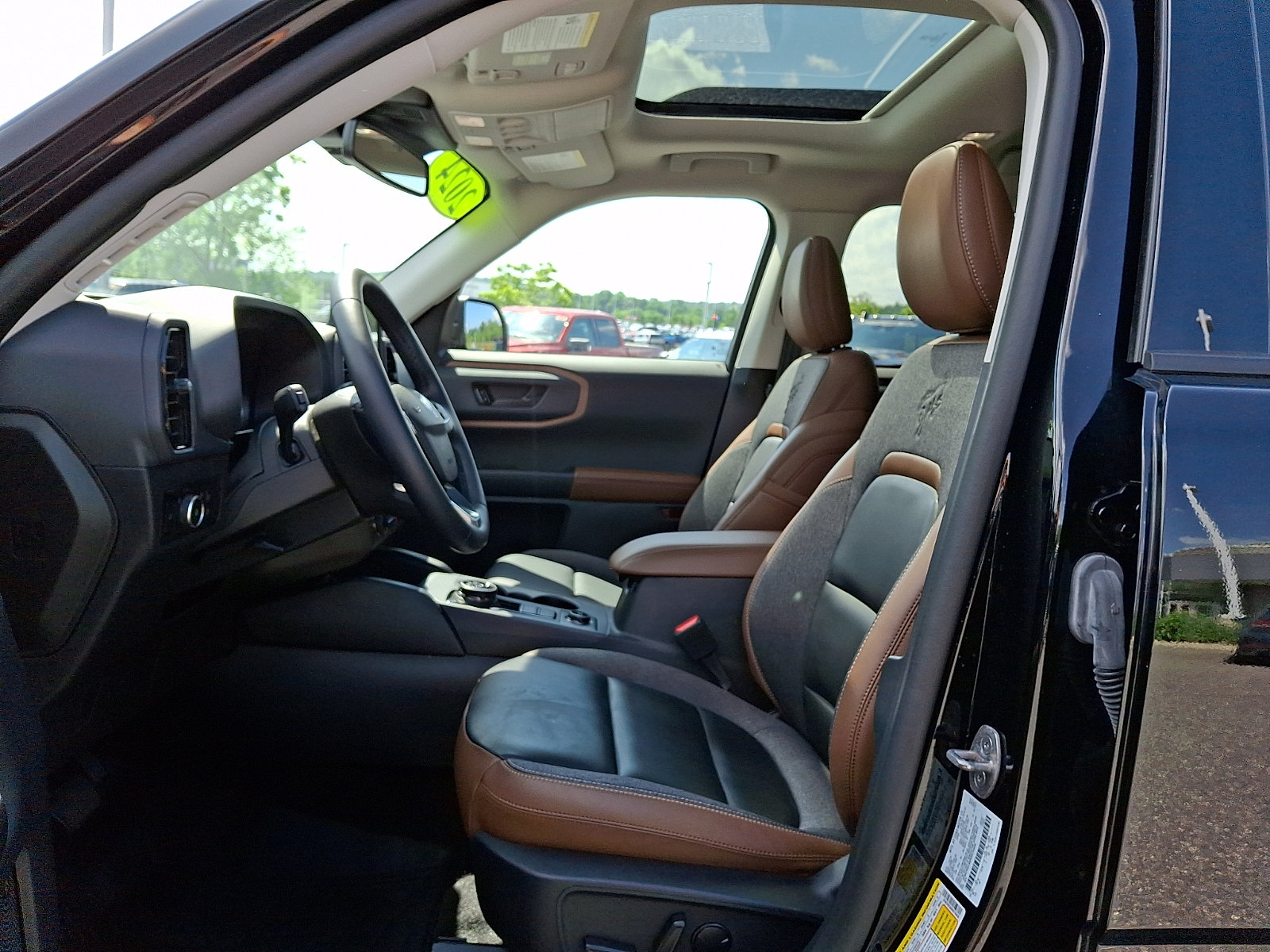 Certified 2024 Ford Bronco Sport Outer Banks w/ Tech Package AWD/4WD image 14