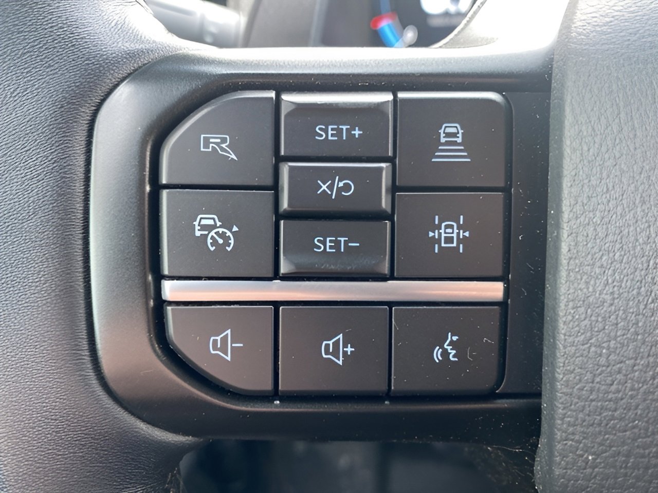 Certified 2022 Ford F150 Raptor w/ Equipment Group 801A High image 15