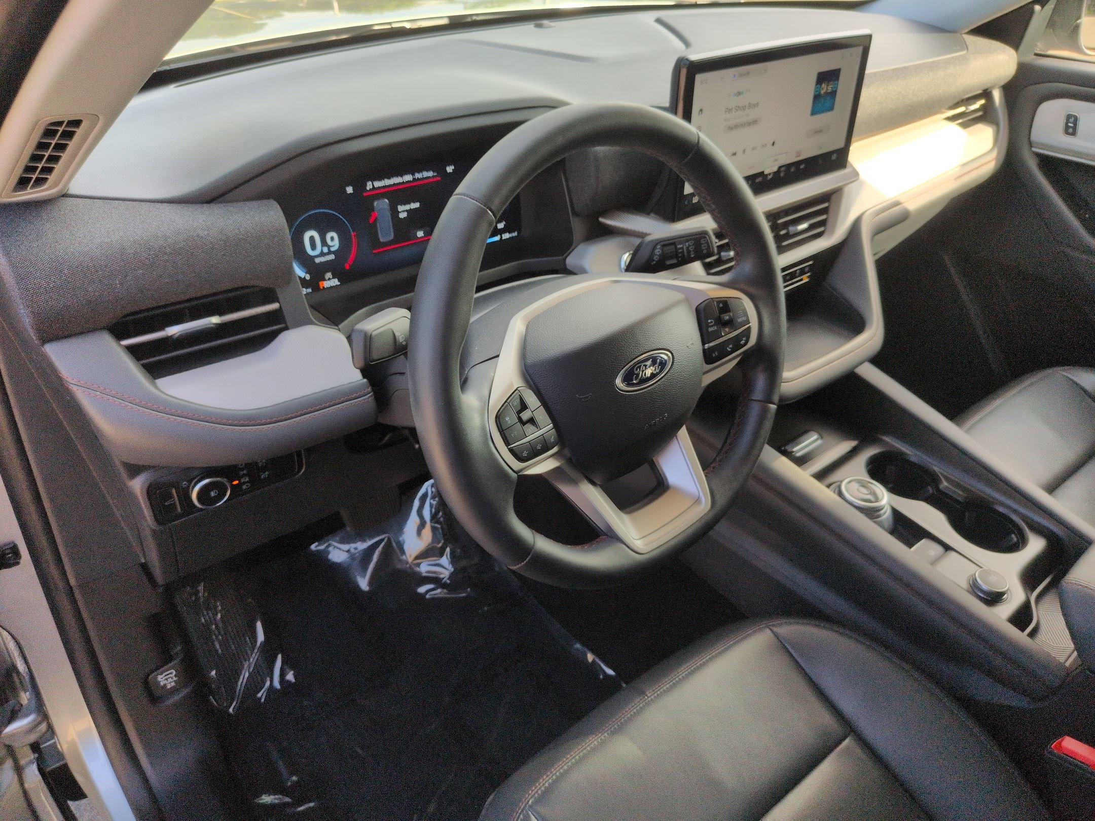 Certified 2025 Ford Explorer Active w/ Active Comfort Package RWD image 17