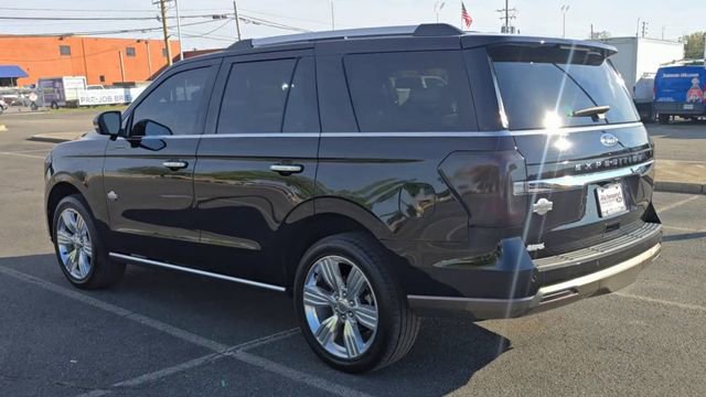 Certified 2024 Ford Expedition King Ranch AWD/4WD image 4