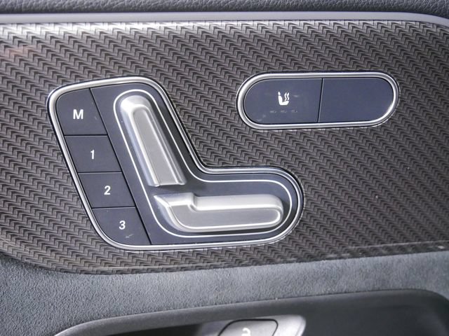Used 2023 Mercedes-Benz GLA 250 4MATIC image 23