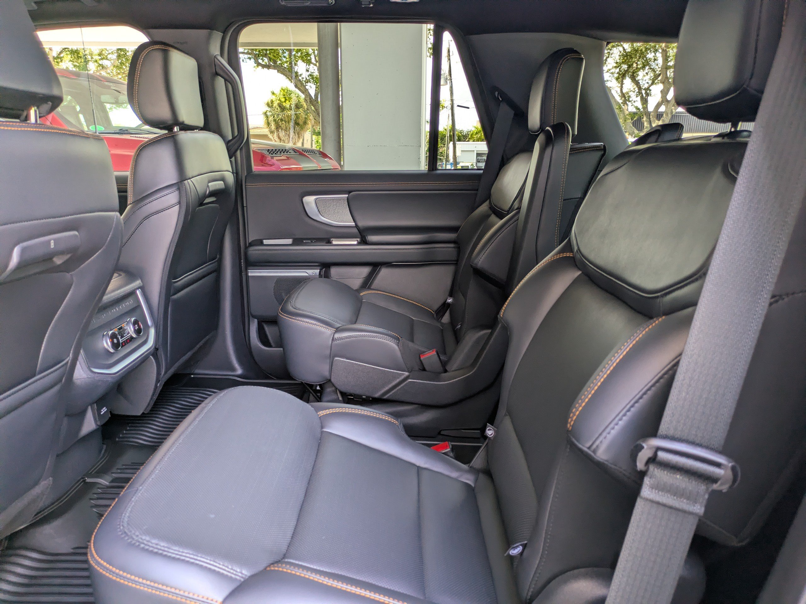 Certified 2025 Ford Expedition Tremor AWD/4WD image 16