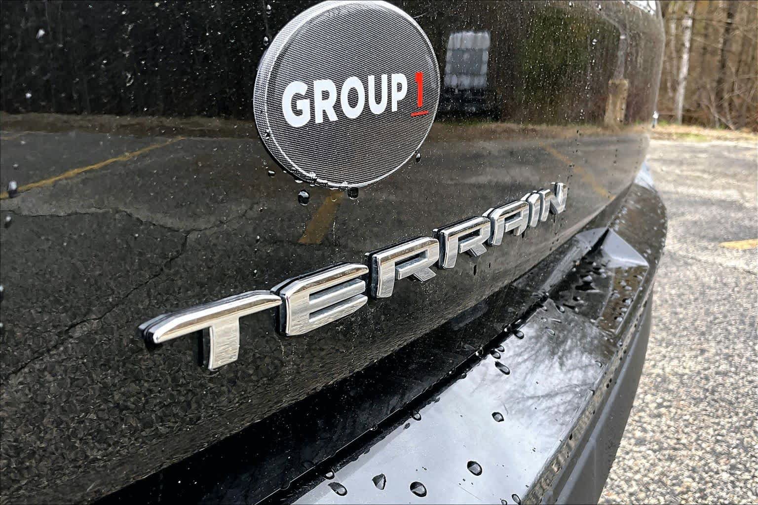 Used 2024 GMC Terrain SLE AWD/4WD image 10