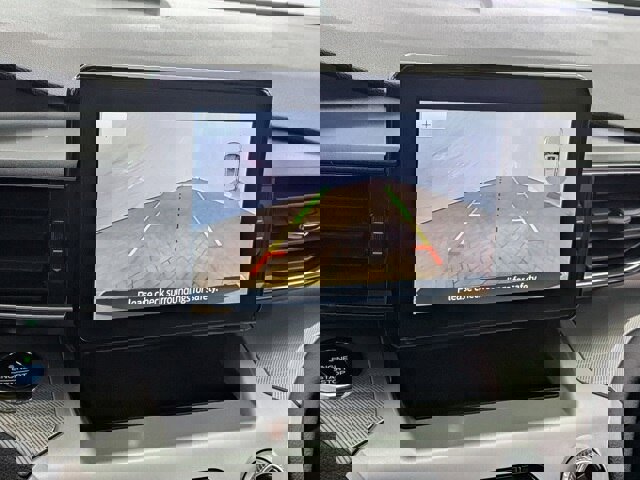 Certified 2021 Ford Explorer XLT w/ Equipment Group 202A image 38