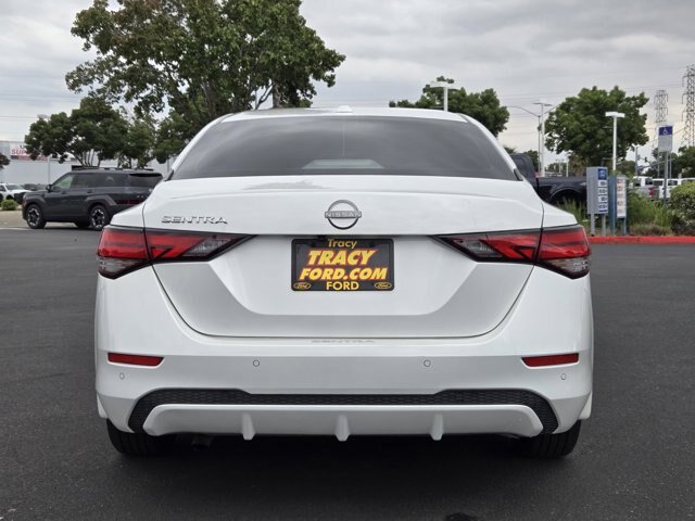 Used 2025 Nissan Sentra SV FWD image 5