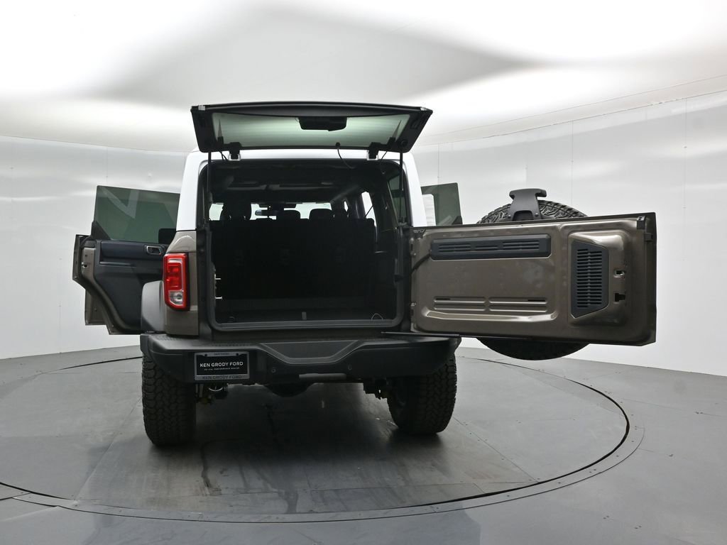 Certified 2026 Ford Bronco Heritage Edition AWD/4WD image 35