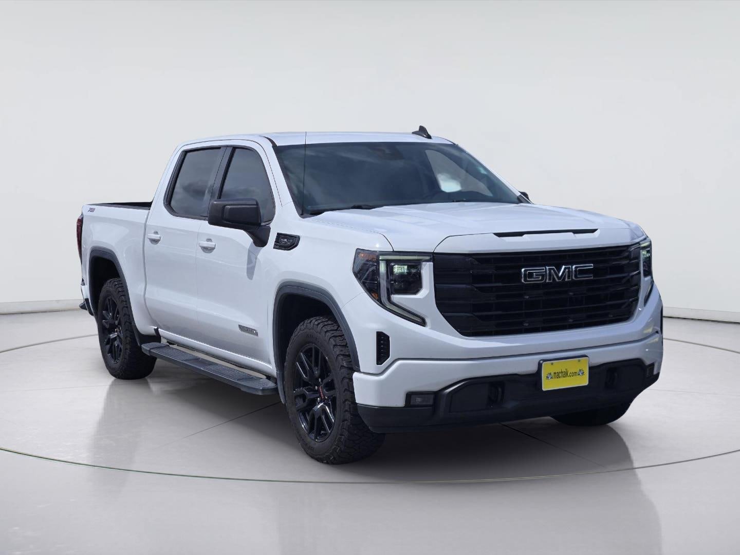 Used 2022 GMC Sierra 1500 Elevation AWD/4WD image 3