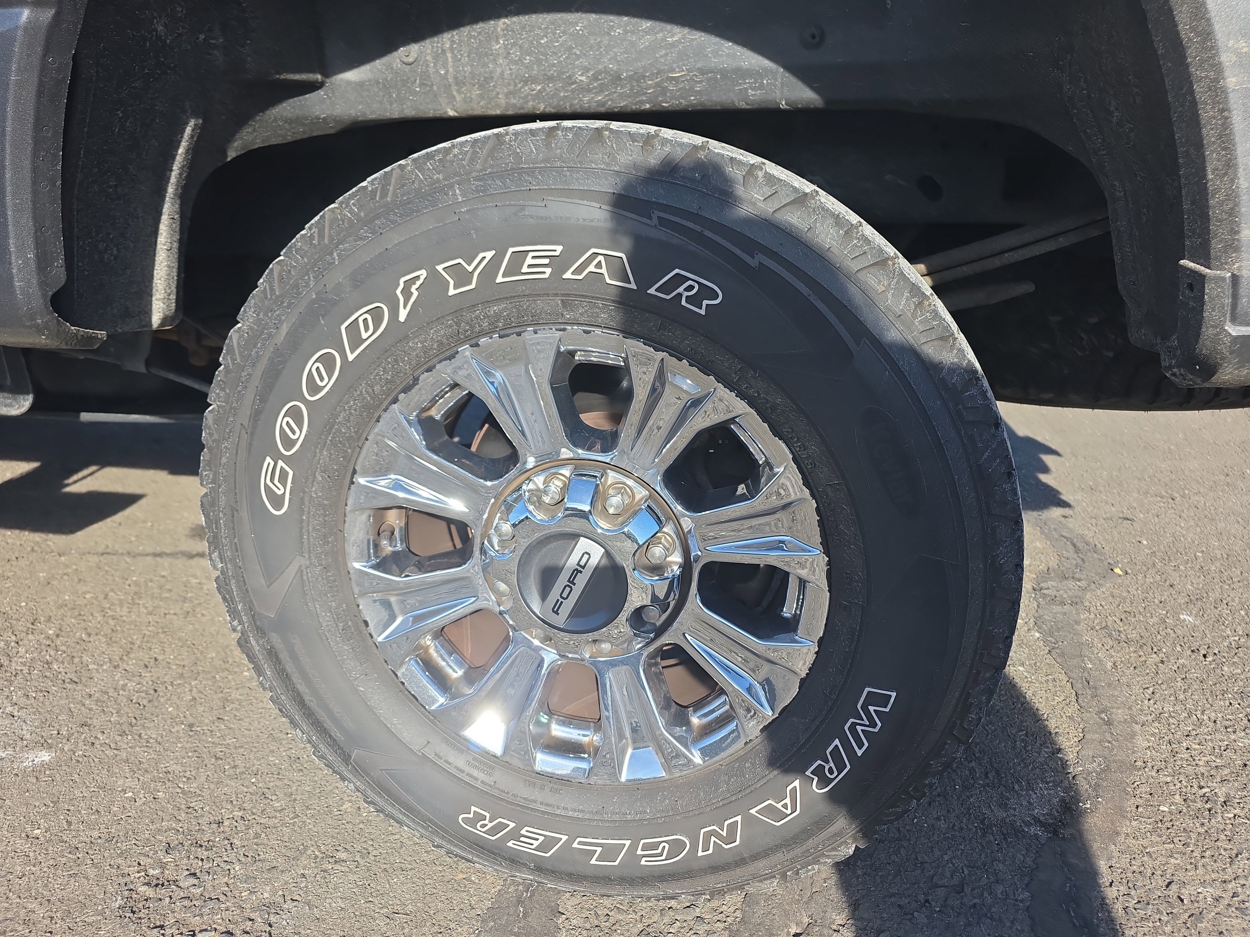 Certified 2018 Ford F250 XLT w/ XLT Premium Package image 12