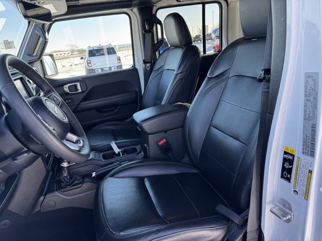 Used 2023 Jeep Wrangler Unlimited Sahara image 12