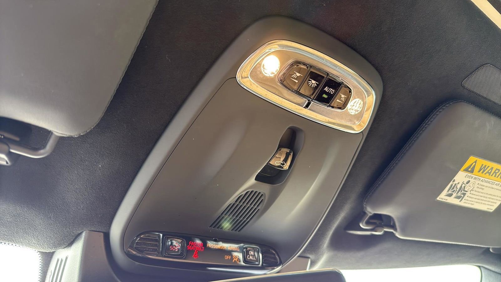 Used 2022 Volvo XC90 T6 Inscription w/ Lounge Package image 20