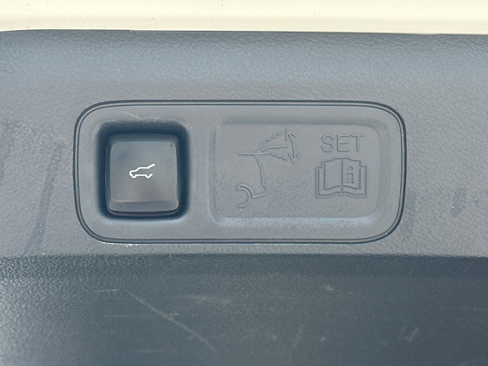 Certified 2023 Ford Expedition Max XLT RWD image 19