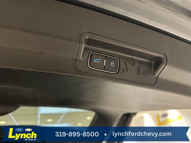 Certified 2023 Ford Explorer Platinum w/ Technology Package AWD/4WD image 23