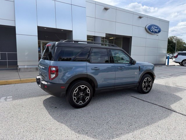 Certified 2025 Ford Bronco Sport Outer Banks w/ Outer Banks Tech Package+ AWD/4WD image 15