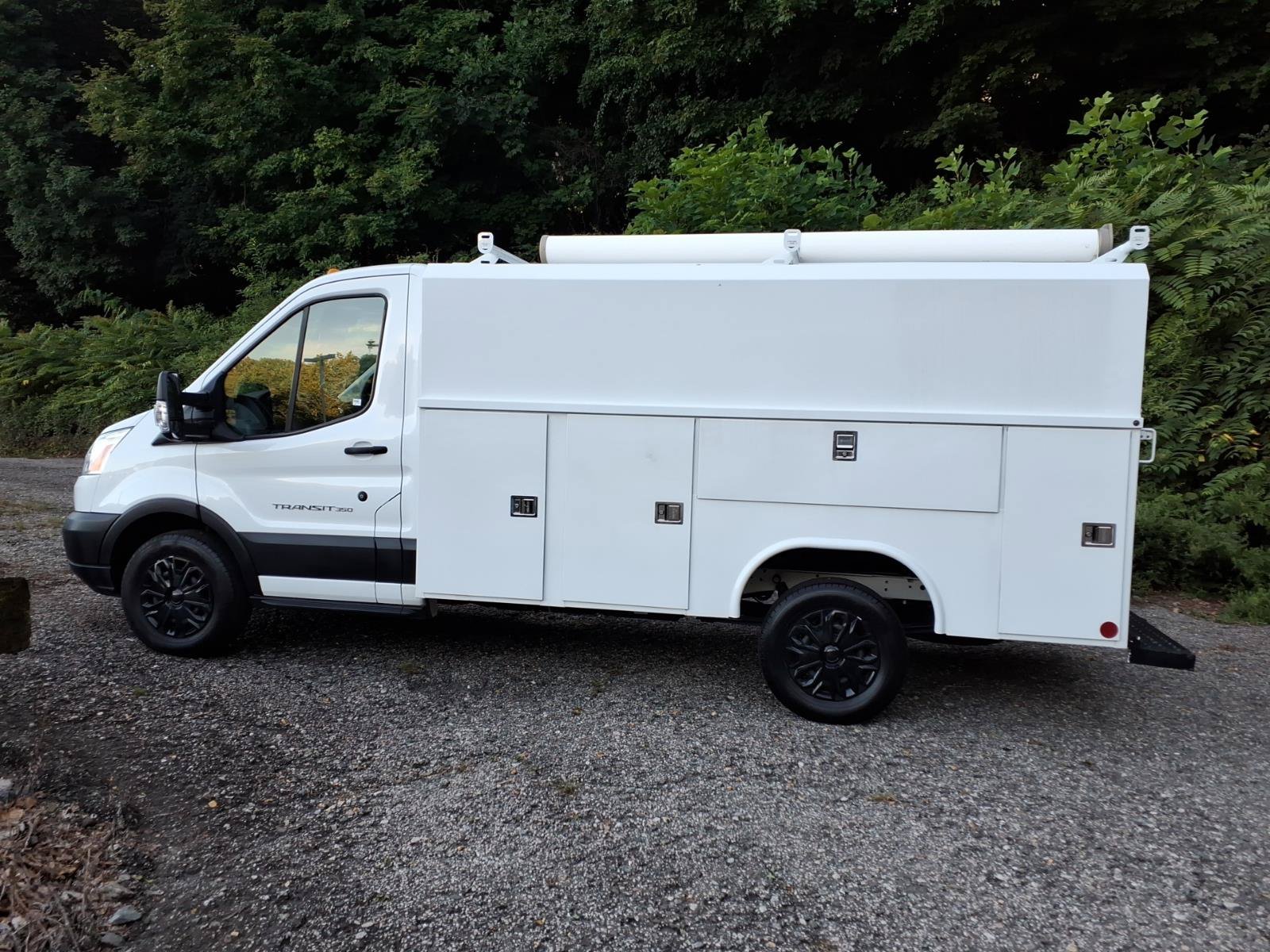 Certified 2019 Ford Transit 350 138 w/ Interior Upgrade Package RWD image 5