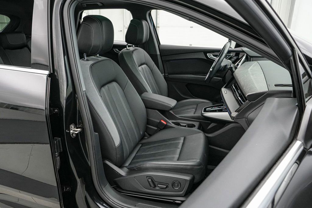 Used 2023 Audi Q4 e-tron Premium Plus w/ Premium Plus image 22