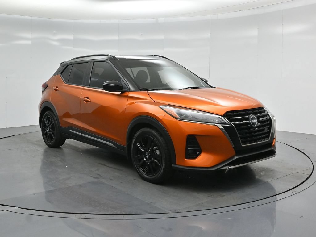 Used 2023 Nissan Kicks SR FWD image 56