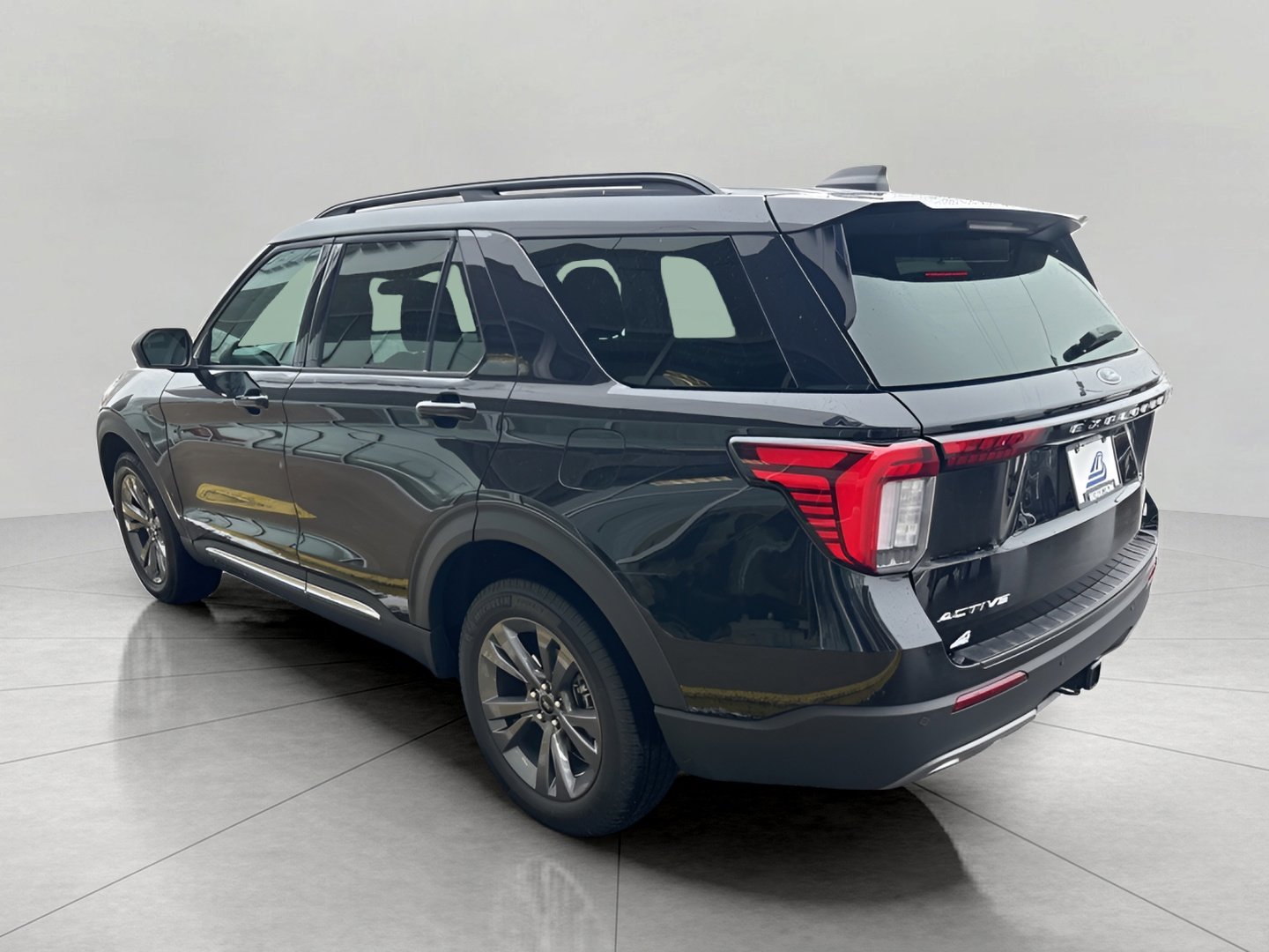 Certified 2025 Ford Explorer Active w/ Active Comfort Package image 30