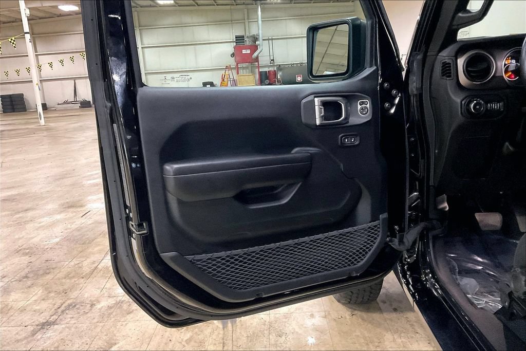 Used 2020 Jeep Wrangler Sport AWD/4WD image 21