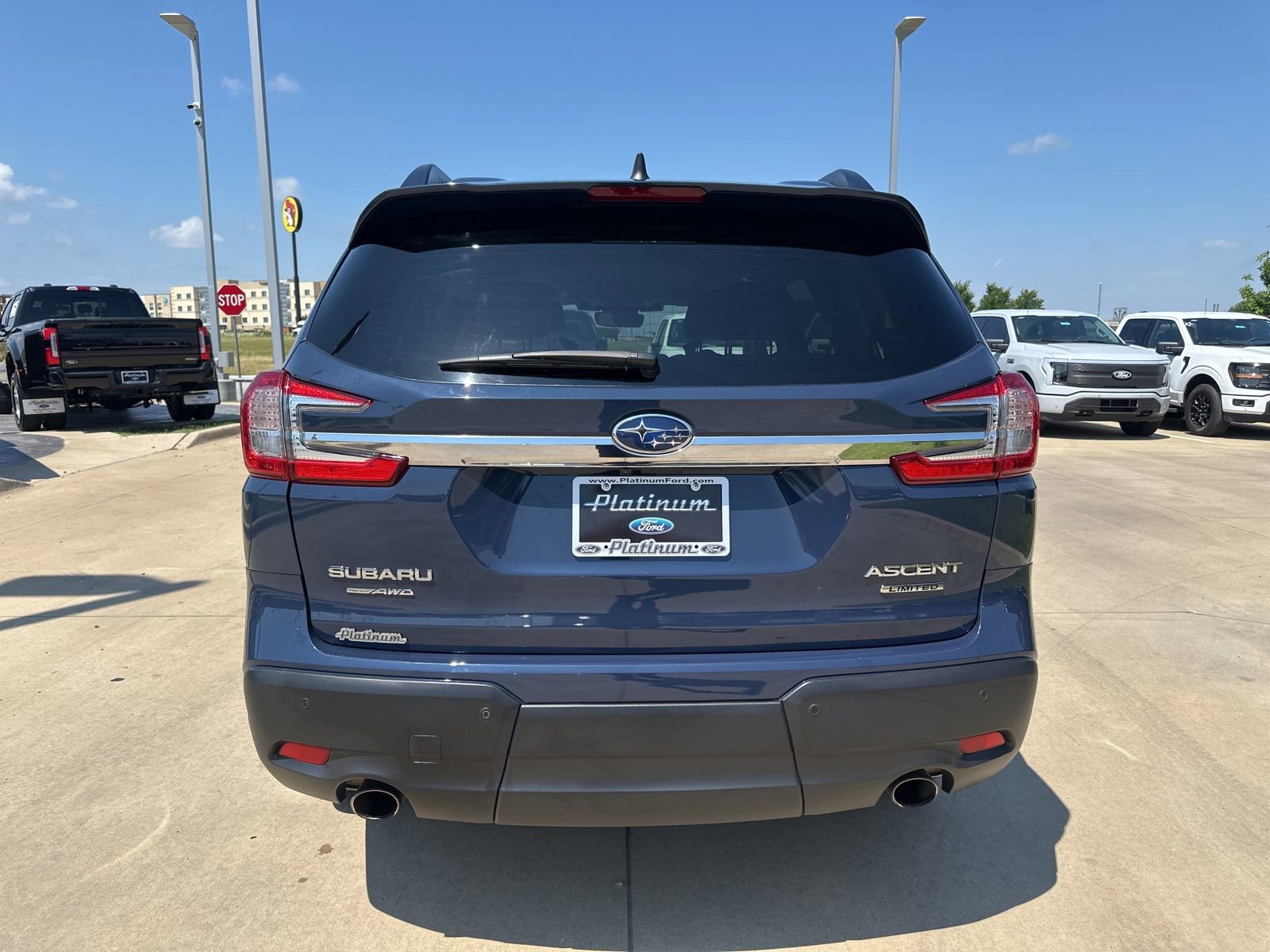Used 2024 Subaru Ascent Limited AWD/4WD image 4