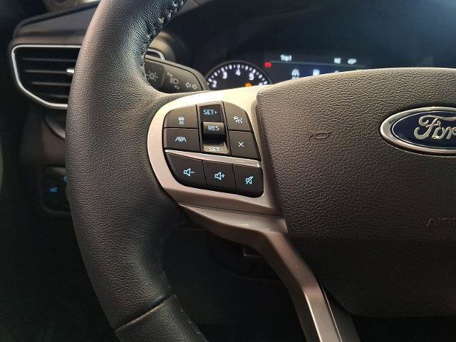 Certified 2022 Ford Explorer XLT w/ Equipment Group 202A image 21