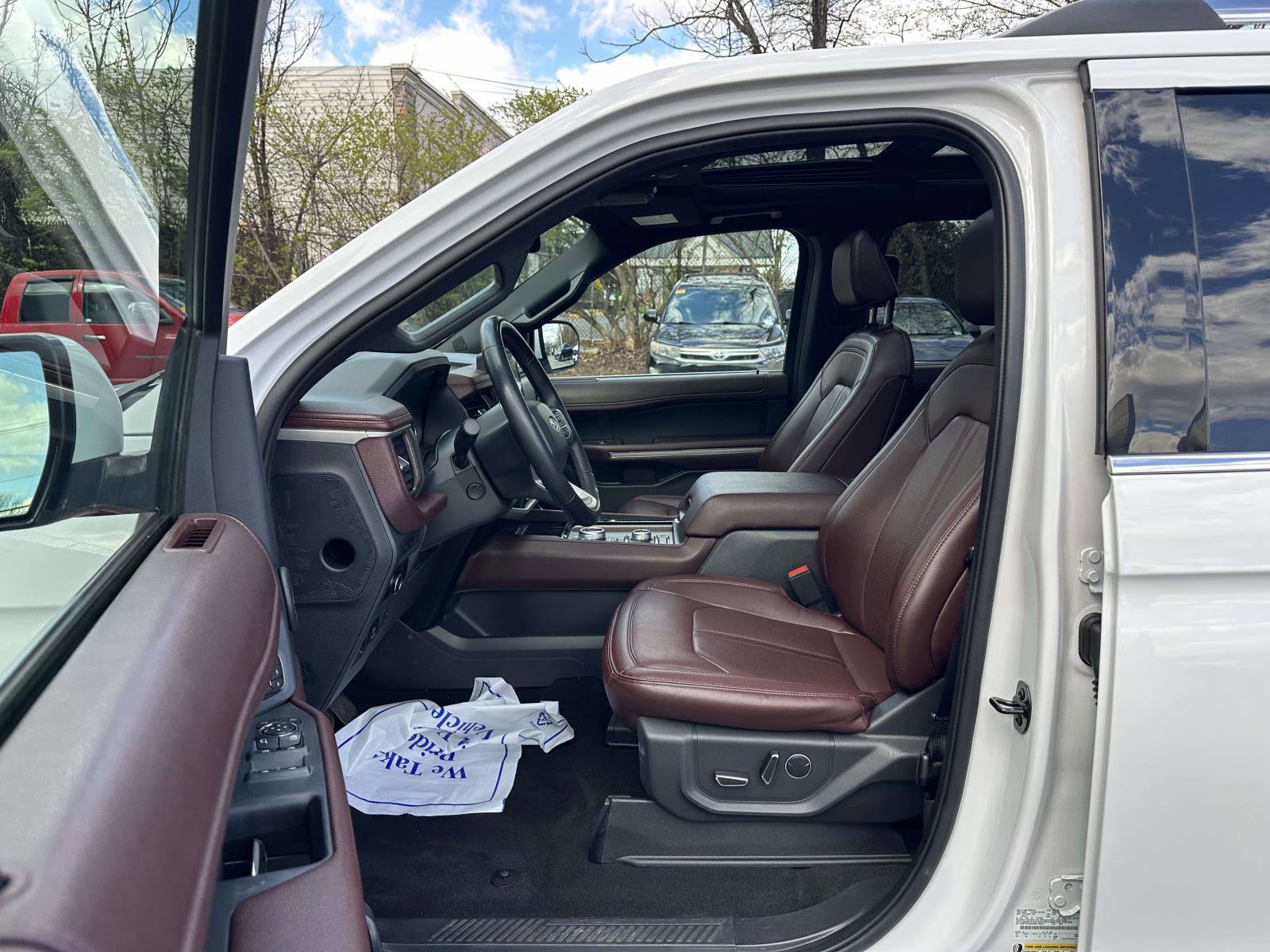 Certified 2024 Ford Expedition Max Limited AWD/4WD image 17