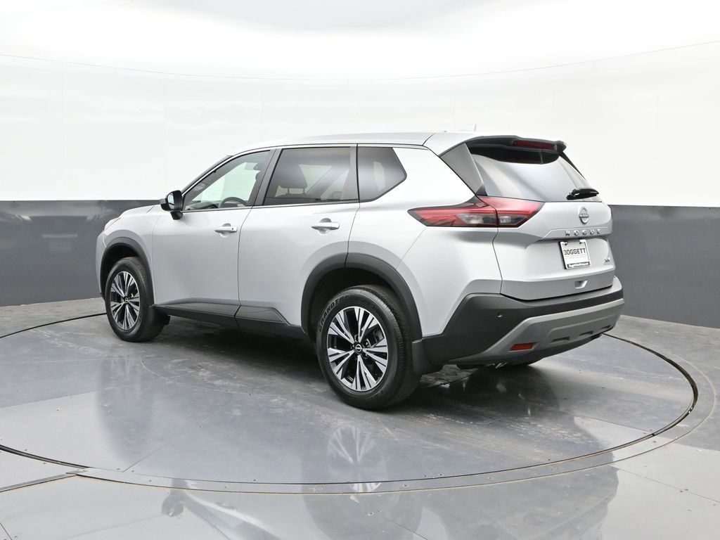 Used 2023 Nissan Rogue SV FWD image 5