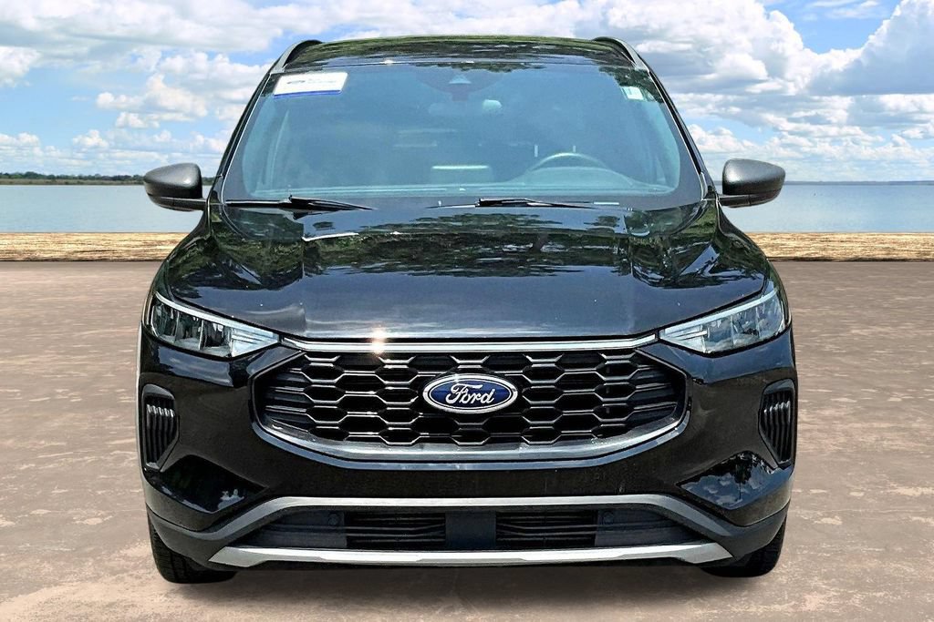 Certified 2025 Ford Escape ST-Line FWD image 2