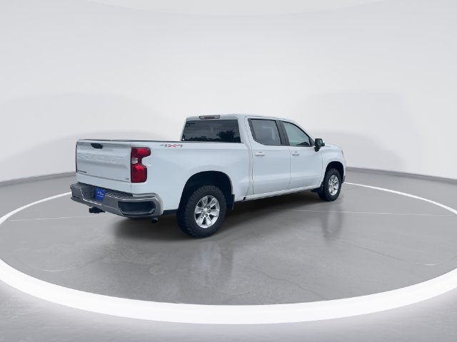 Used 2022 Chevrolet Silverado 1500 LT AWD/4WD image 7