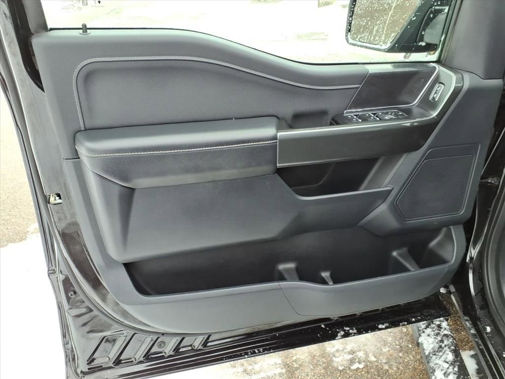 Certified 2022 Ford F150 XLT w/ Equipment Group 302A High image 17