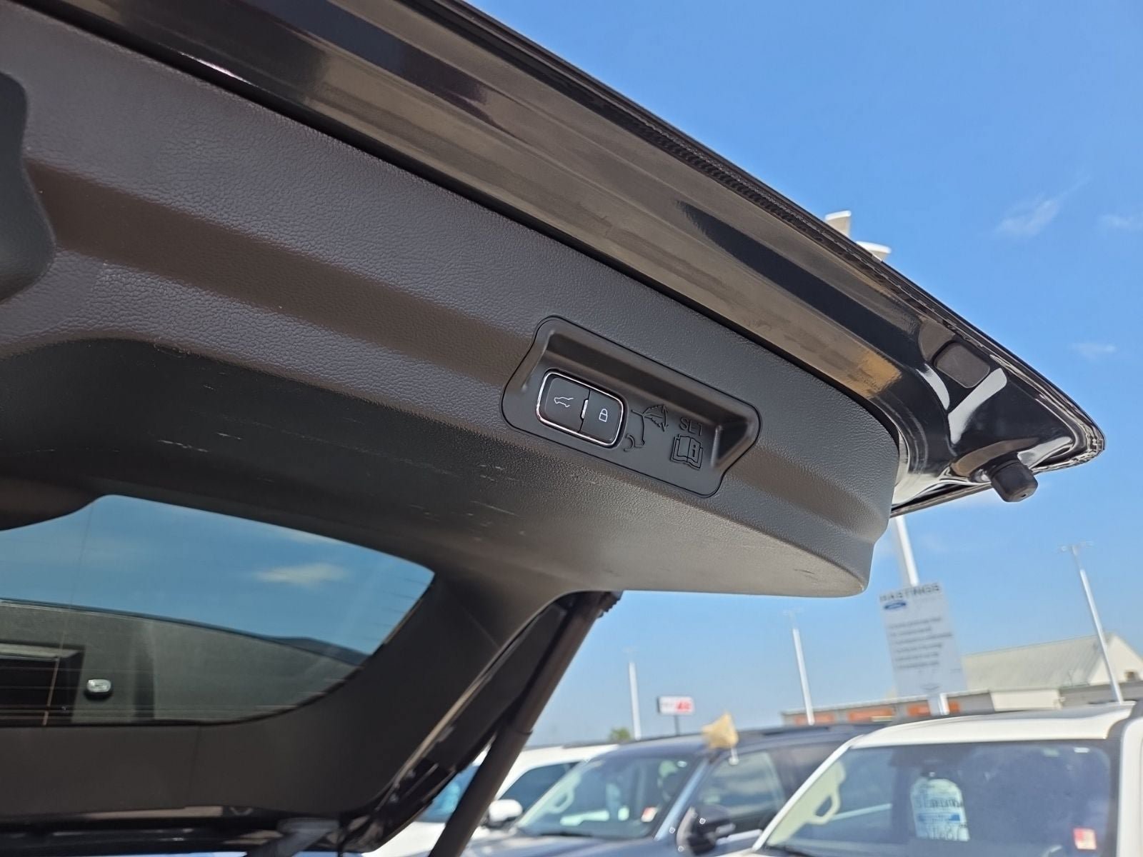 Certified 2024 Ford Explorer XLT w/ Equipment Group 202A AWD/4WD image 13