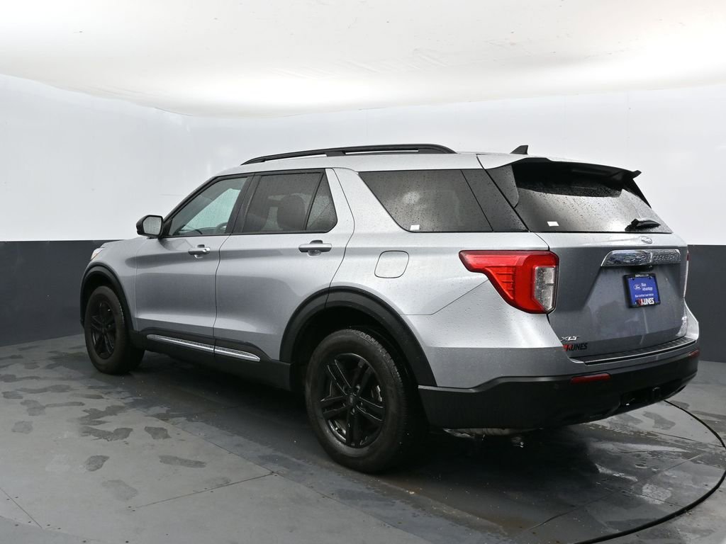 Certified 2024 Ford Explorer XLT w/ Class IV Trailer Tow Package image 8
